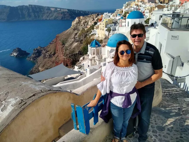 Santorini in a Day: 6-Hour Private Best of Santorini Tour