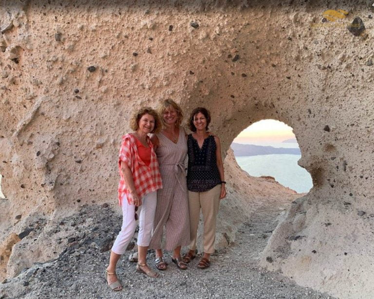 Amazing Santorini: 8-Hour Private Full-Day Santorini Tour