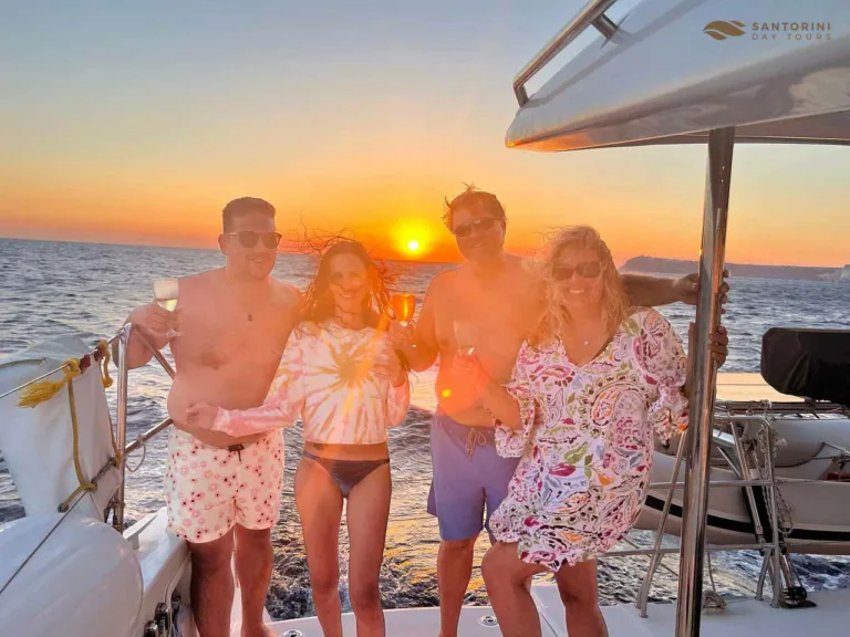 Santorini Cruise Port: 4-Hour Private Caldera Cruise with Luxury Catamaran