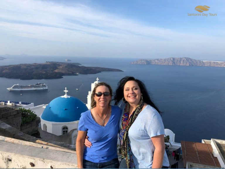 Santorini Highlights: 5-Hour Private Tour with Wine Tasting