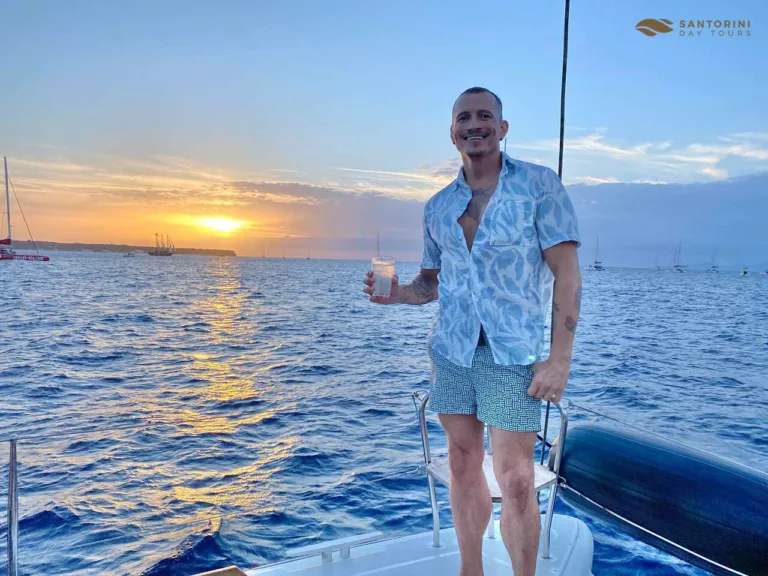 Luxury Santorini Sunset Cruise to Ammoudi Pier