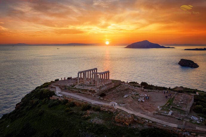 Athens to Cape Sounio Helicopter Flight