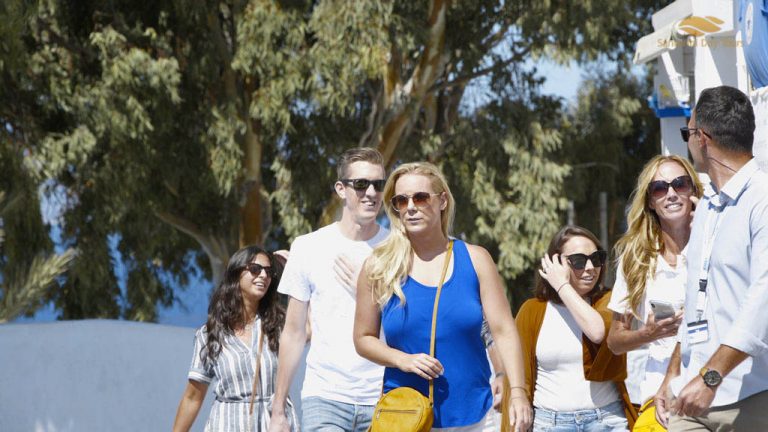 Santorini in a Day: 4-Hour Private Best of Santorini Tour