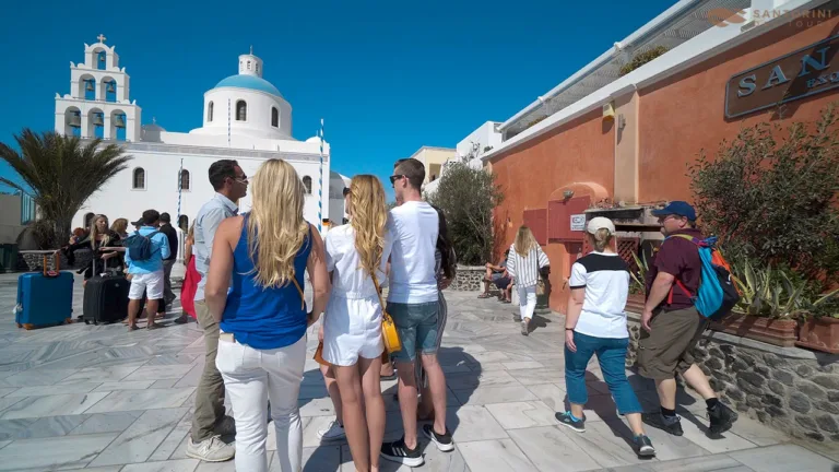 Santorini in a Day: 6-Hour Private Best of Santorini Tour