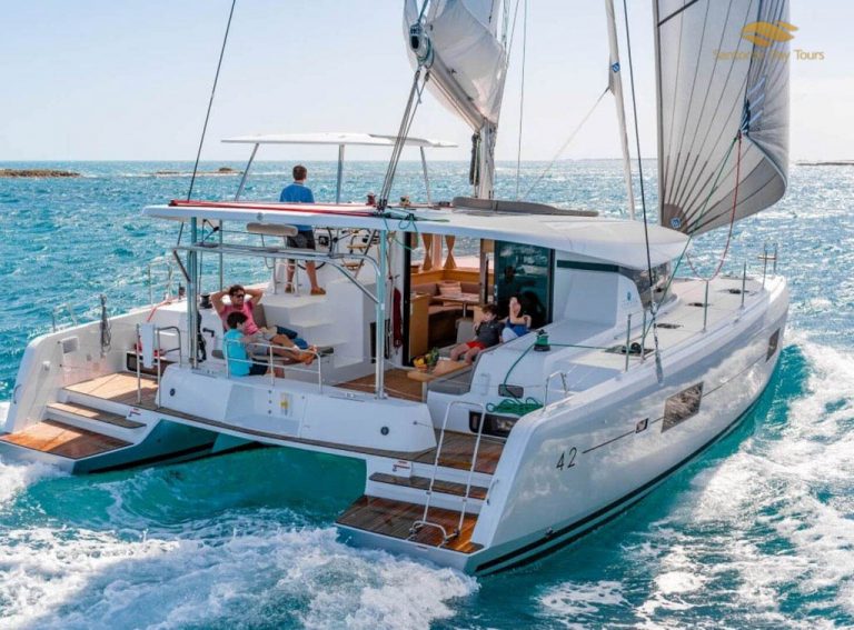 Santorini Catamaran Tour with Greek Meal - Morning Cruise