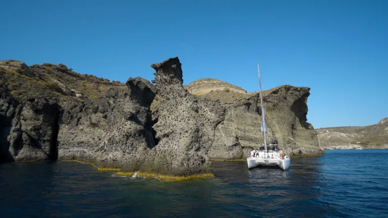 Santorini Cruise Port: 4-Hour Private Caldera Cruise with Luxury Catamaran