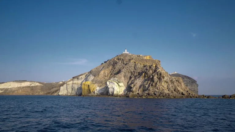 Santorini Cruise Port: 4-Hour Private Caldera Cruise with Luxury Catamaran