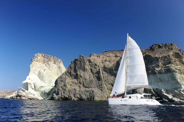 Santorini Cruise Port: 4-Hour Private Caldera Cruise with Luxury Catamaran