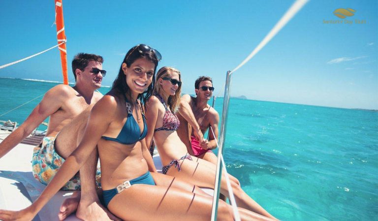 Santorini Catamaran Tour with Greek Meal - Morning Cruise