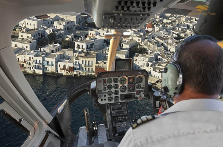 30-Minute Santorini Helicopter Flight