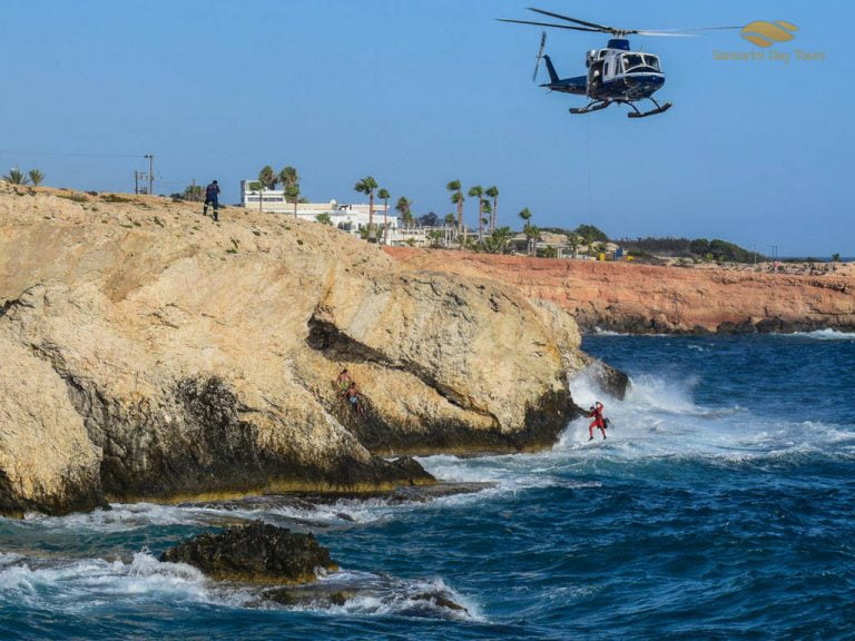 30-Minute Santorini Helicopter Flight