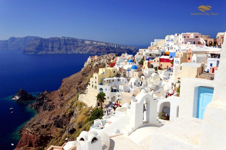 Santorini Highlights: 5-Hour Private Tour with Wine Tasting